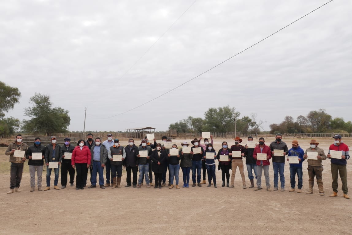 Clausura y Entrega de Certificados en el Departamento de Boquerón 2