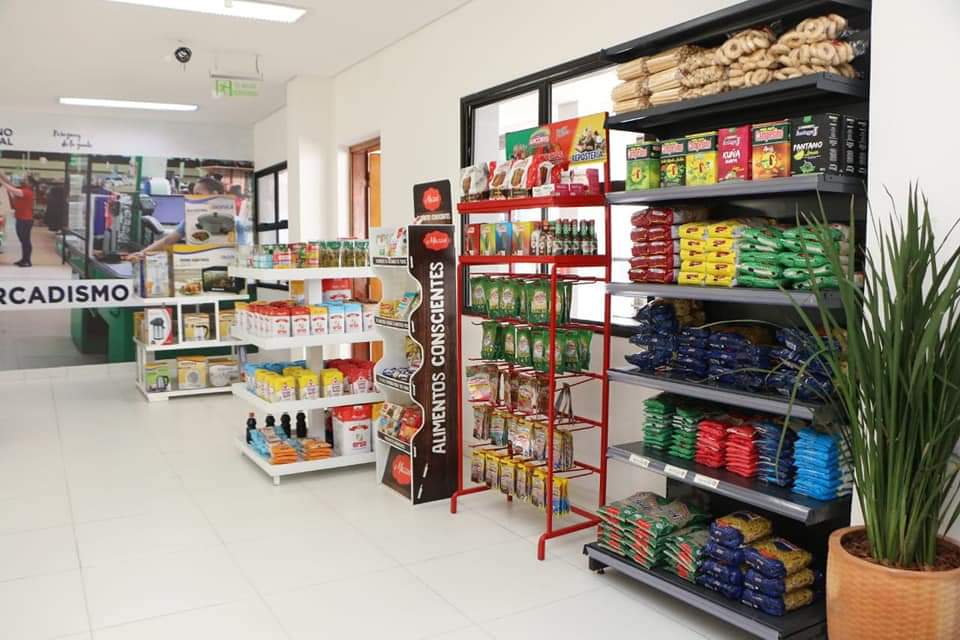 SNPP Y MTESS Inauguraron Primera Escuela de Supermercadismo 2