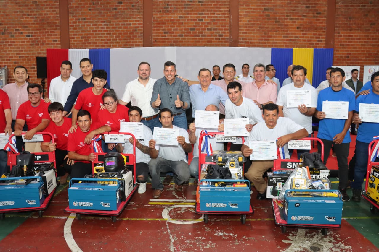Luque | Gobierno fortalece la Formación Profesional con nuevos beneficiarios del Programa Equipate