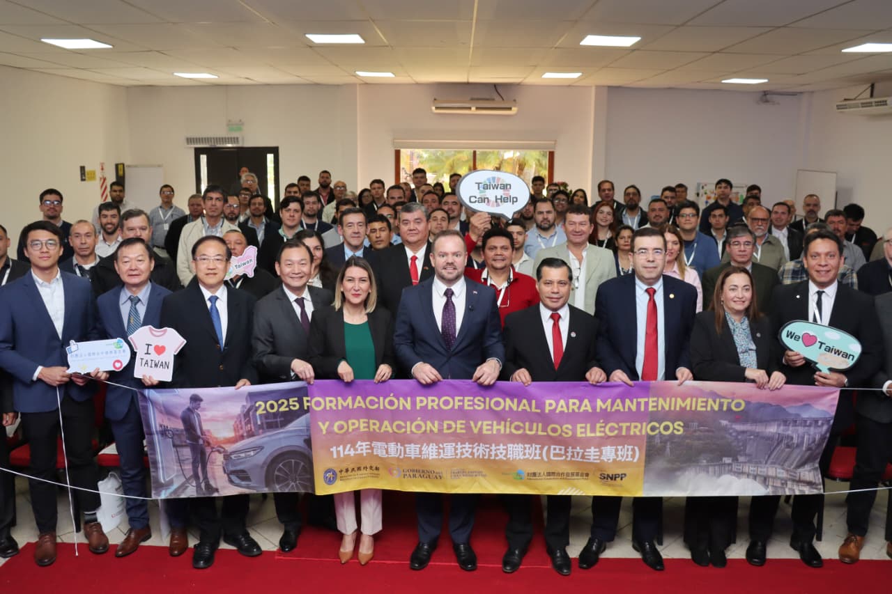 SNPP y Taiwán ICDF lanzan el primer curso internacional sobre mantenimiento y operación de vehículos eléctricos
